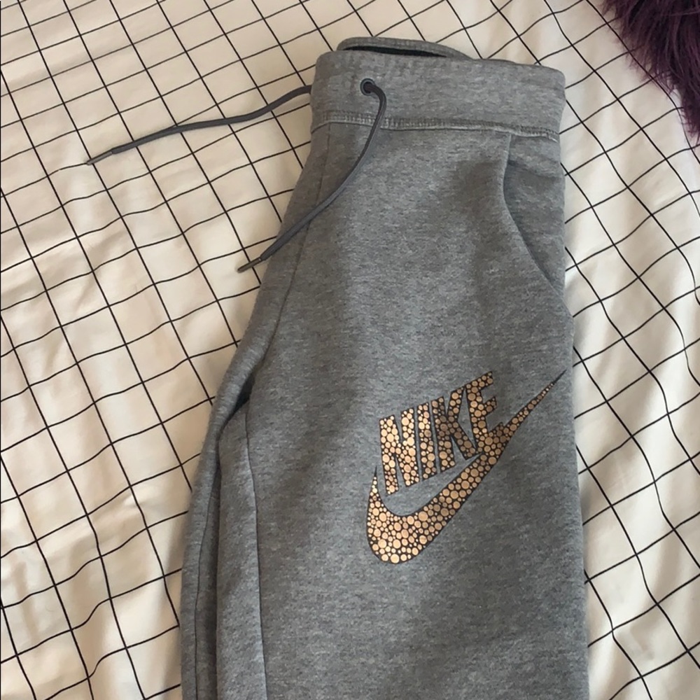 Nike grey joggers sweats!